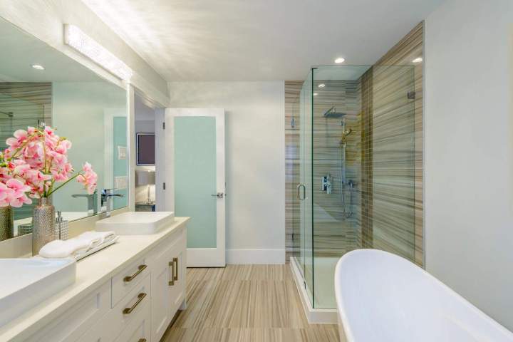 Salle de bains Golfe de Saint-Tropez